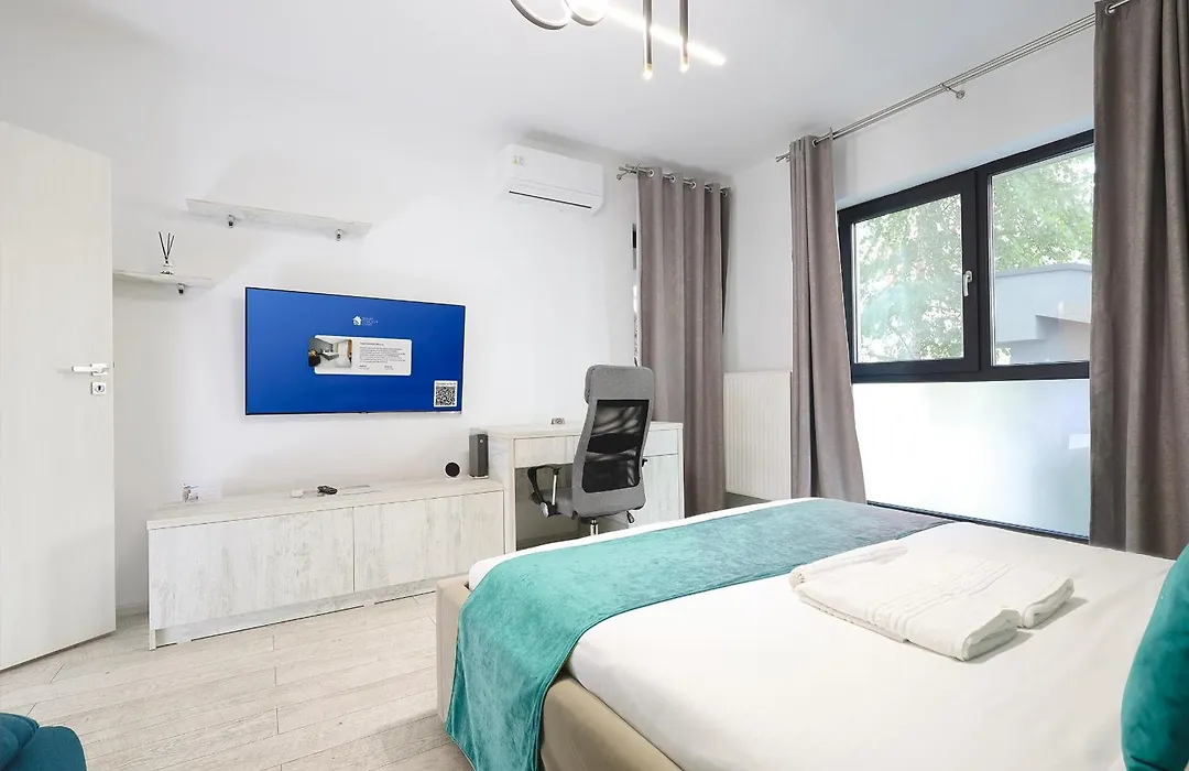 Smart Stay Plaza-1